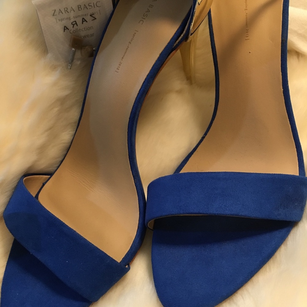 Zara Collection Gold Metallic Blue Sueded 3” heels